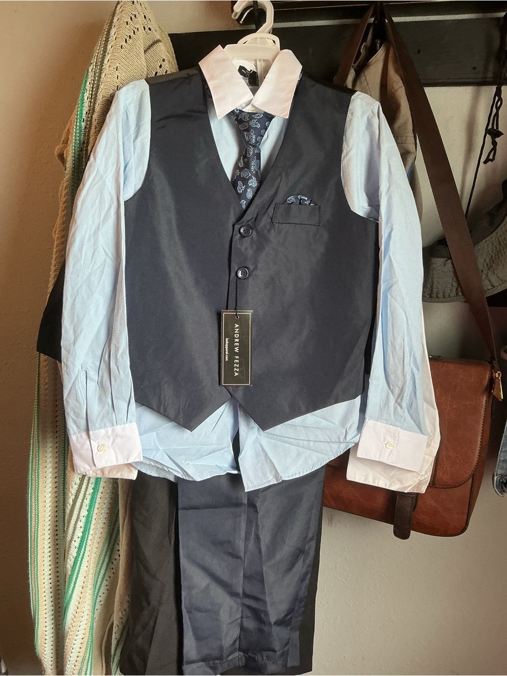 Brand New andrew fazza 4 piece suit with tags size 10